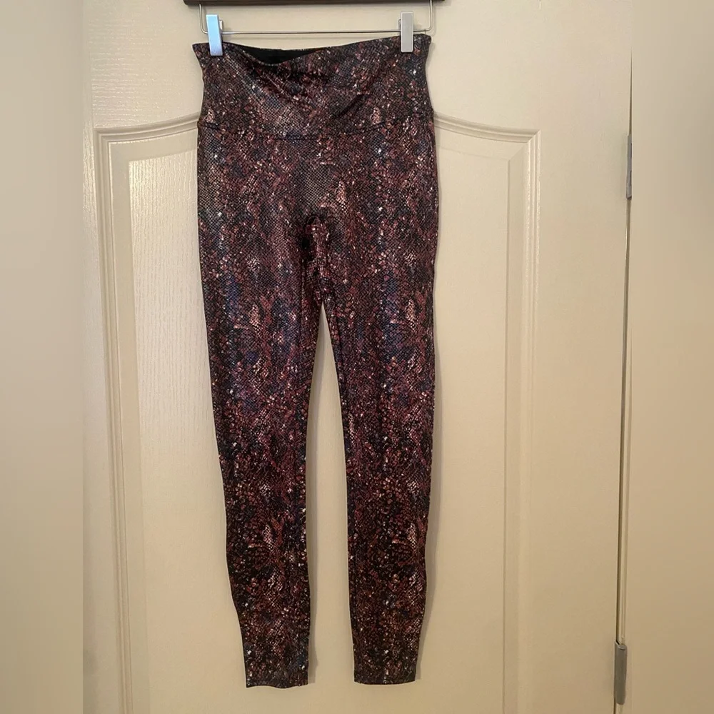 Spanx snake skin leggings - Picture 2 of 3